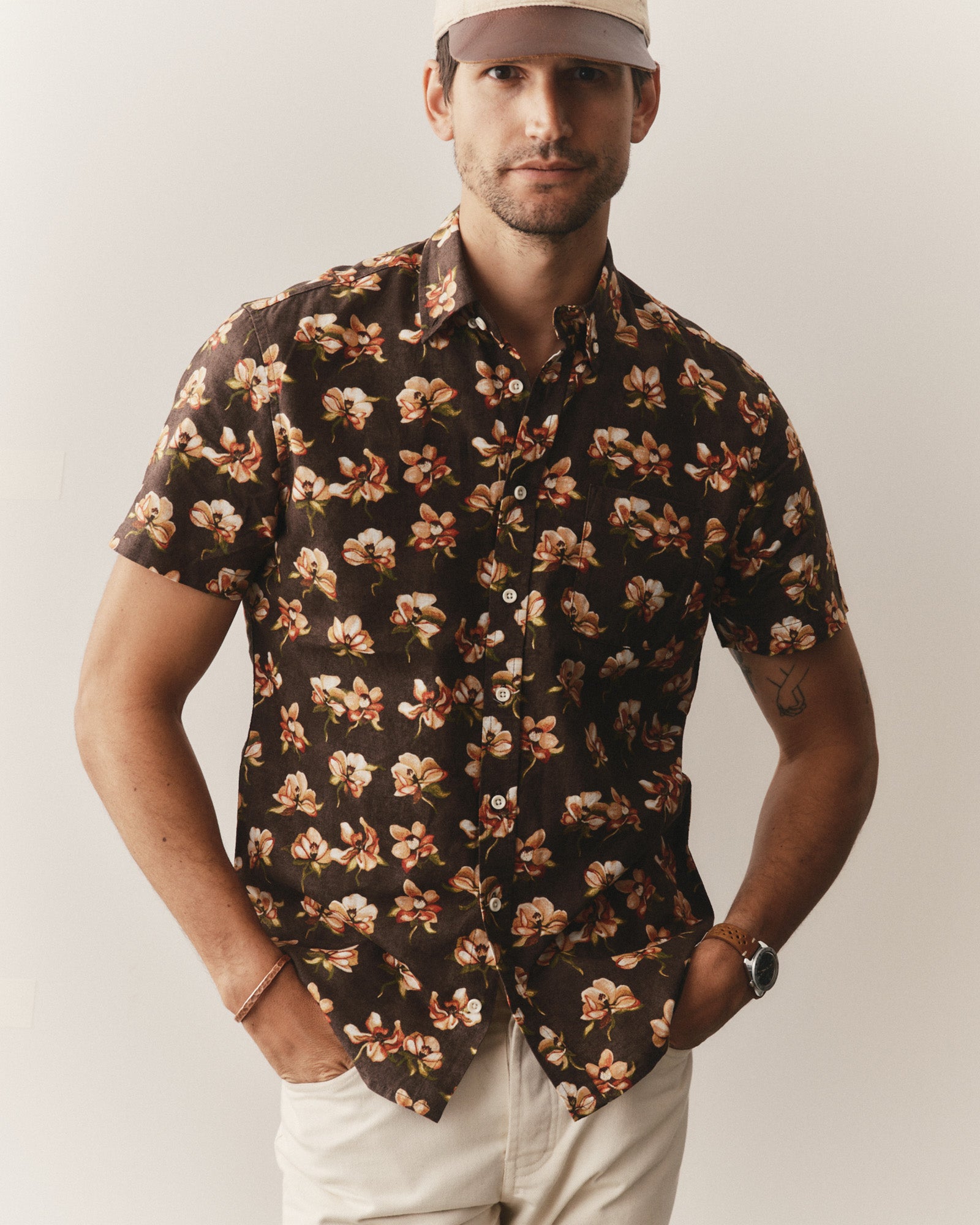 fit model posing in The Short Sleeve Jack in Magnolia, Wovens by Taylor Stitch