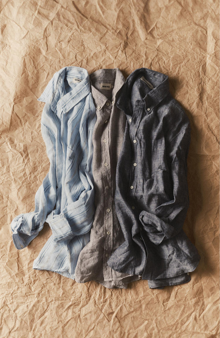 Model in The Craftsman Linen Shirt in Bark Plaid