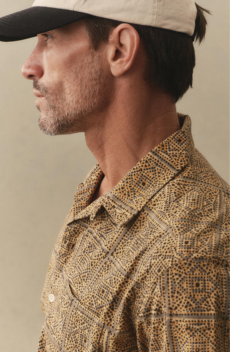 fit model posing in The Hawthorne Shirt in Fennel Block Print