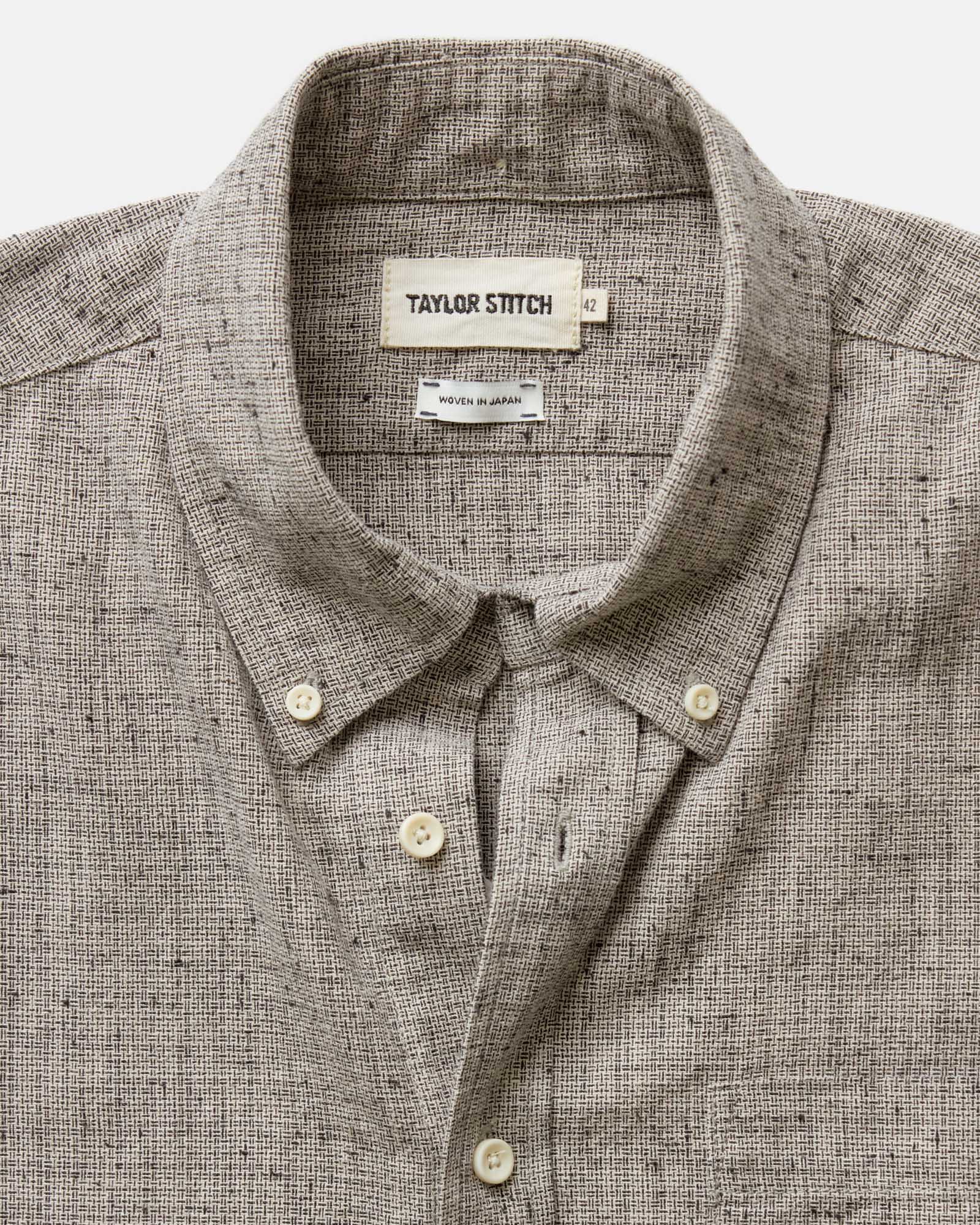 material shot of the collar on The Jack in Japanese Fog Nep, Wovens by Taylor Stitch