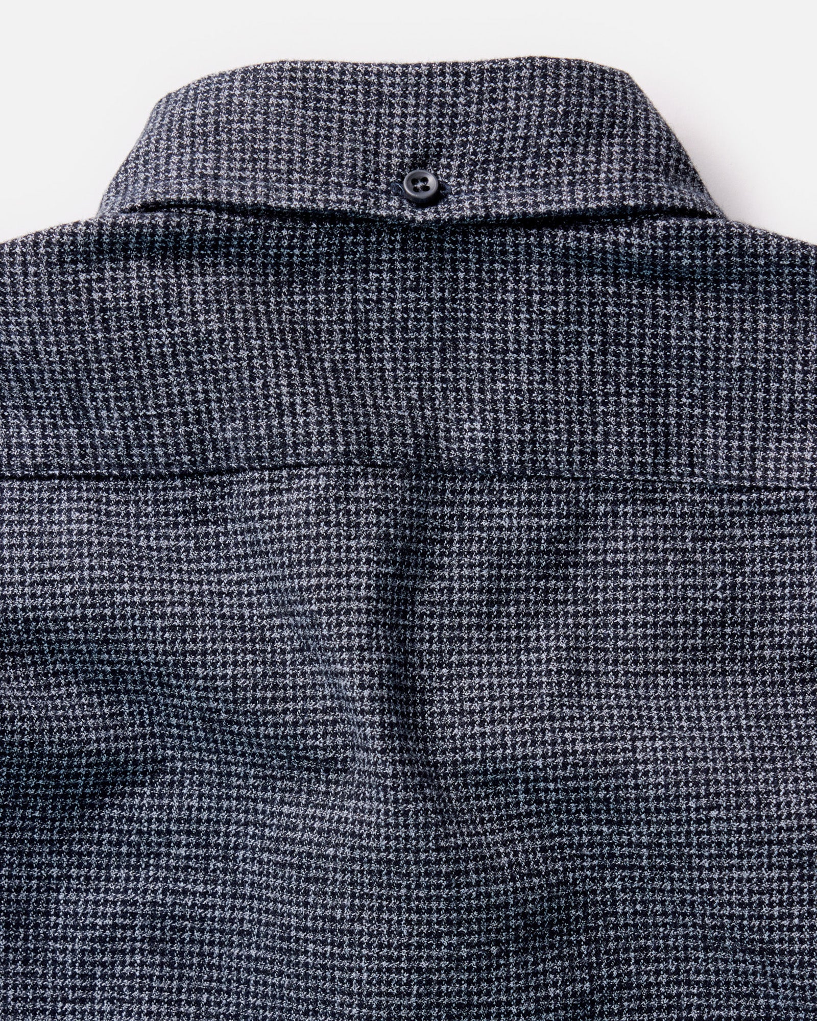 material shot of the collar on The Jack in Dark Navy Houndstooth, Wovens by Taylor Stitch