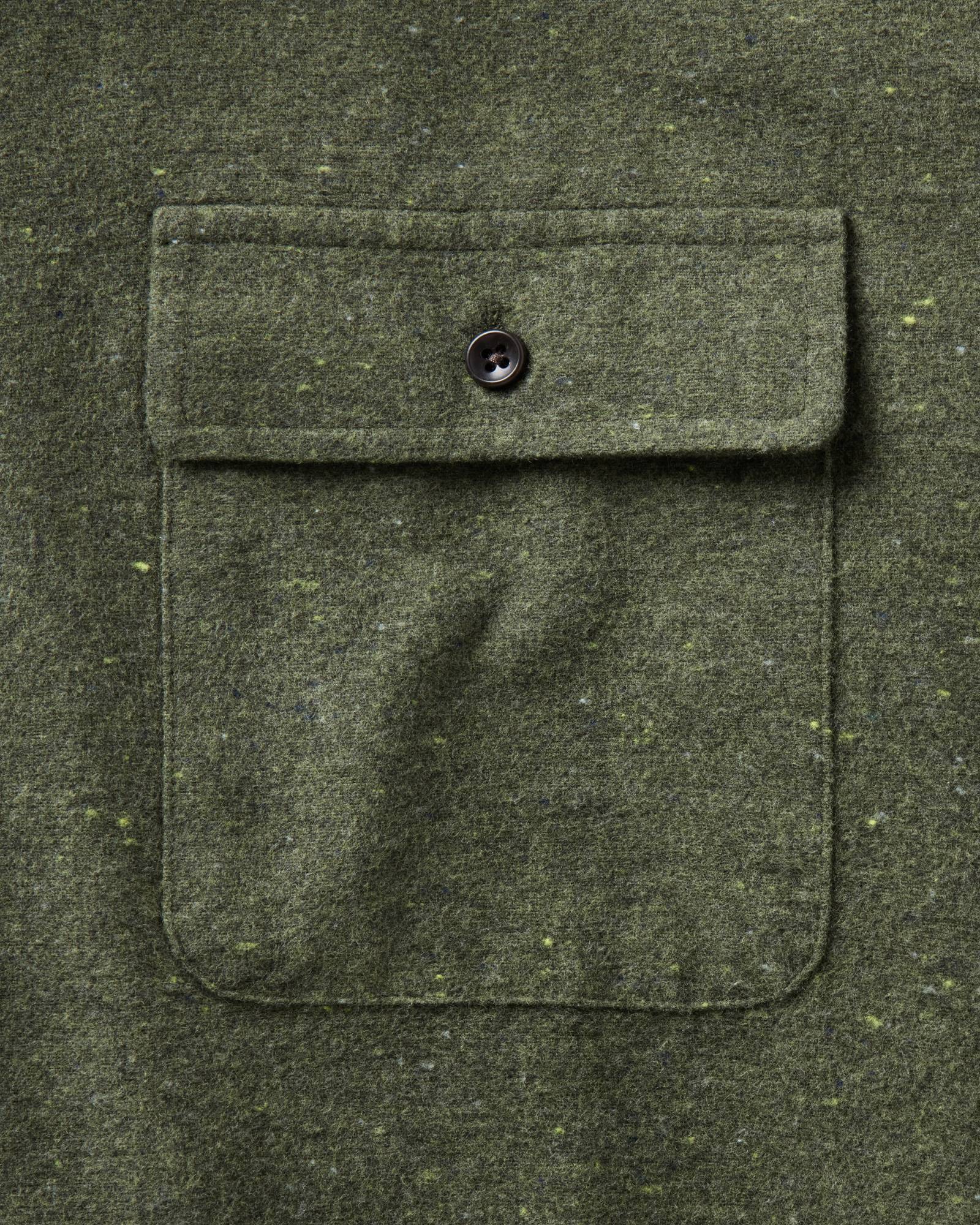 material shot of the pocket on The Yosemite in Lichen Donegal, Wovens by Taylor Stitch