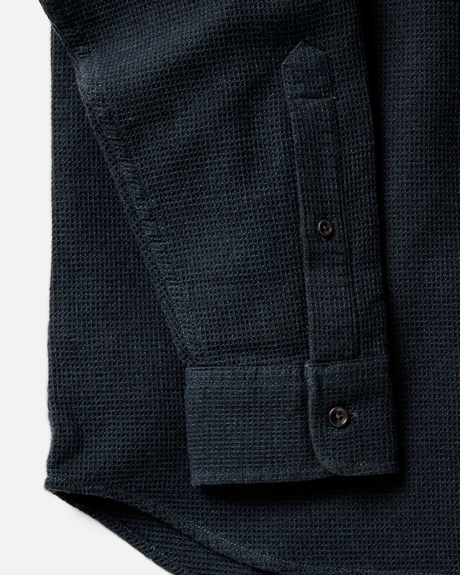 material shot of the button down collar on The Jack in Forest Waffle, Wovens by Taylor Stitch
