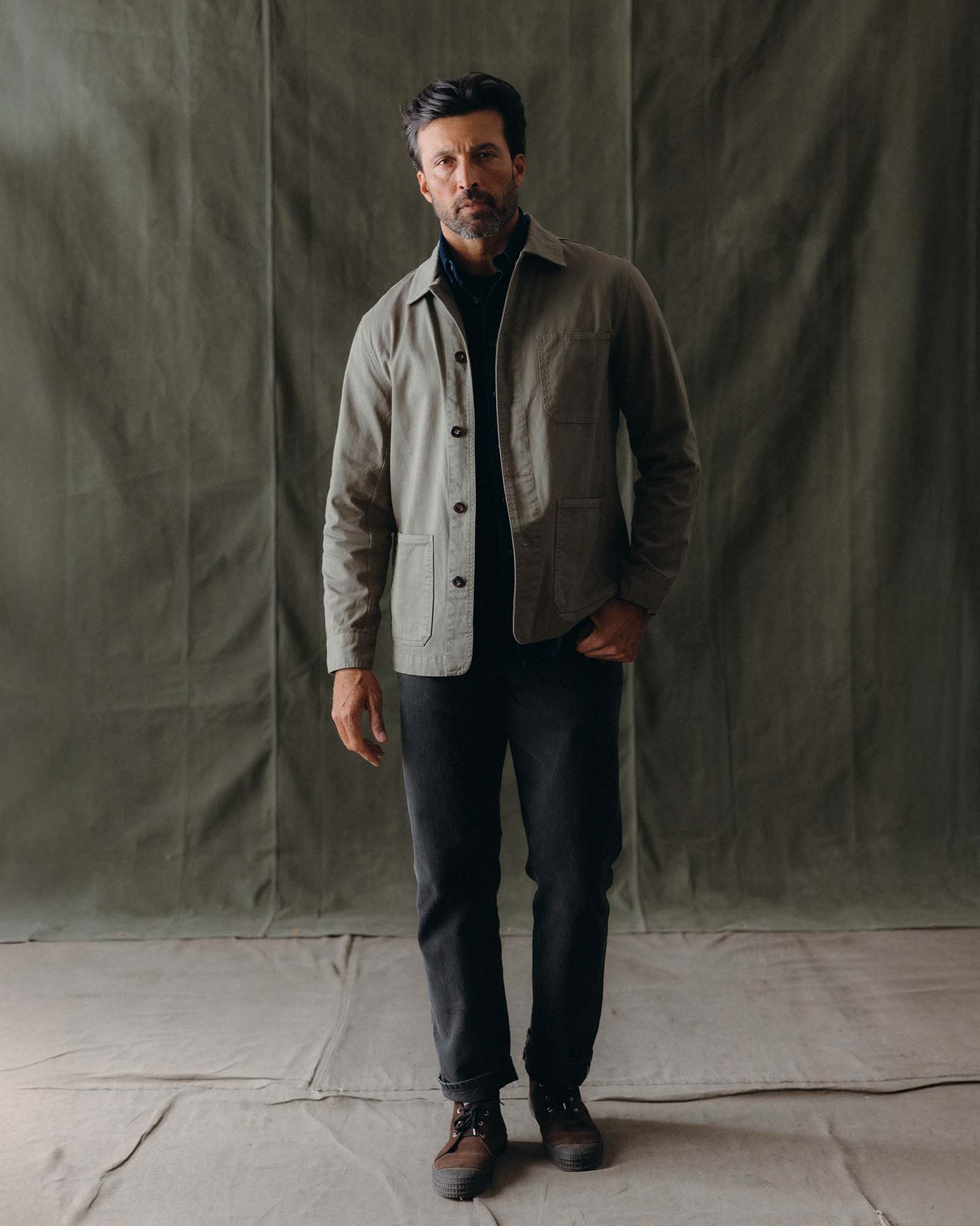 fit model posing in The Ojai Jacket in Organic Smoked Olive Foundation Twill, Outerwear by Taylor Stitch