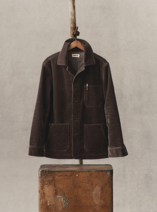 fit model showing off The Ojai Jacket in Soil Corduroy