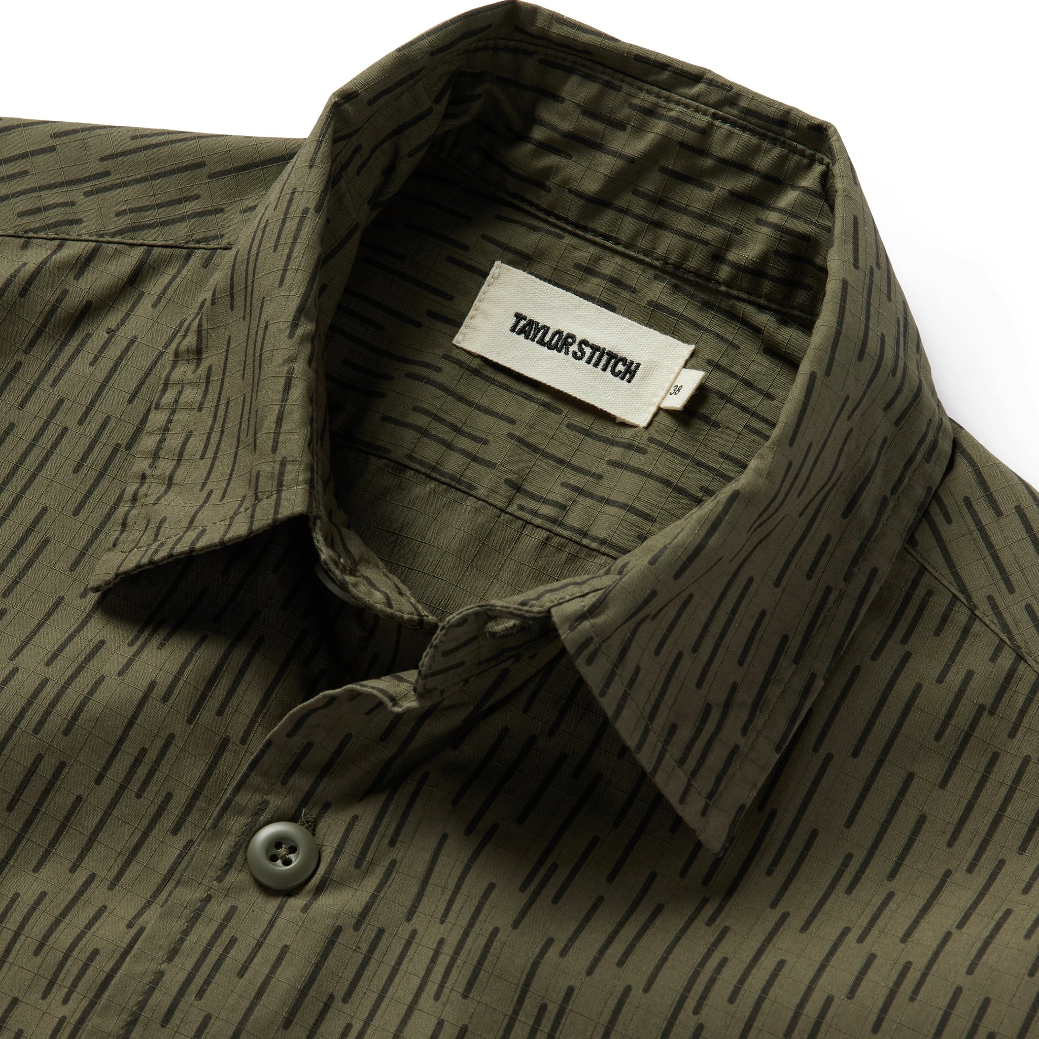 material shot of the collar of The Point Shirt in Rain Drop Camo, Wovens by Taylor Stitch