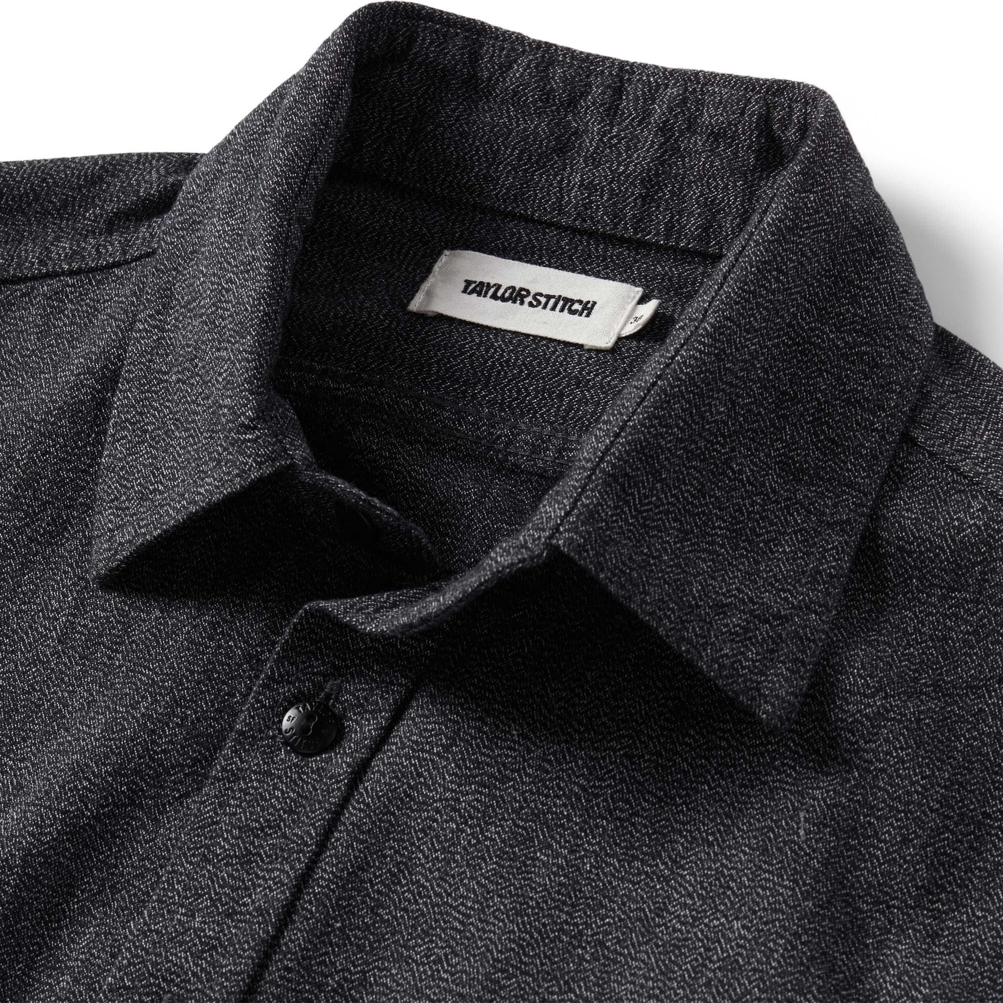material shot of the collar on The Utility Shirt in Ash Jaspe, Wovens by Taylor Stitch