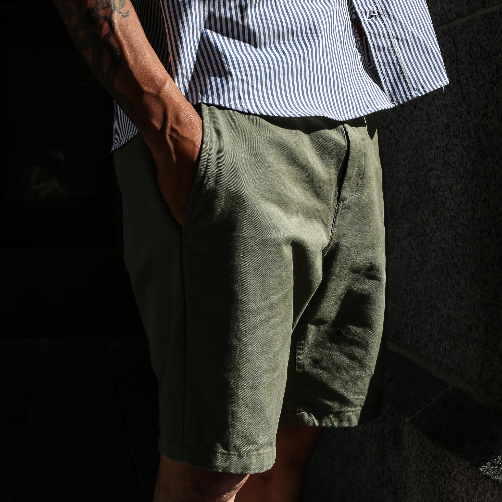 The Travel Short in Army: Alternate Image 2, Shorts by Taylor Stitch