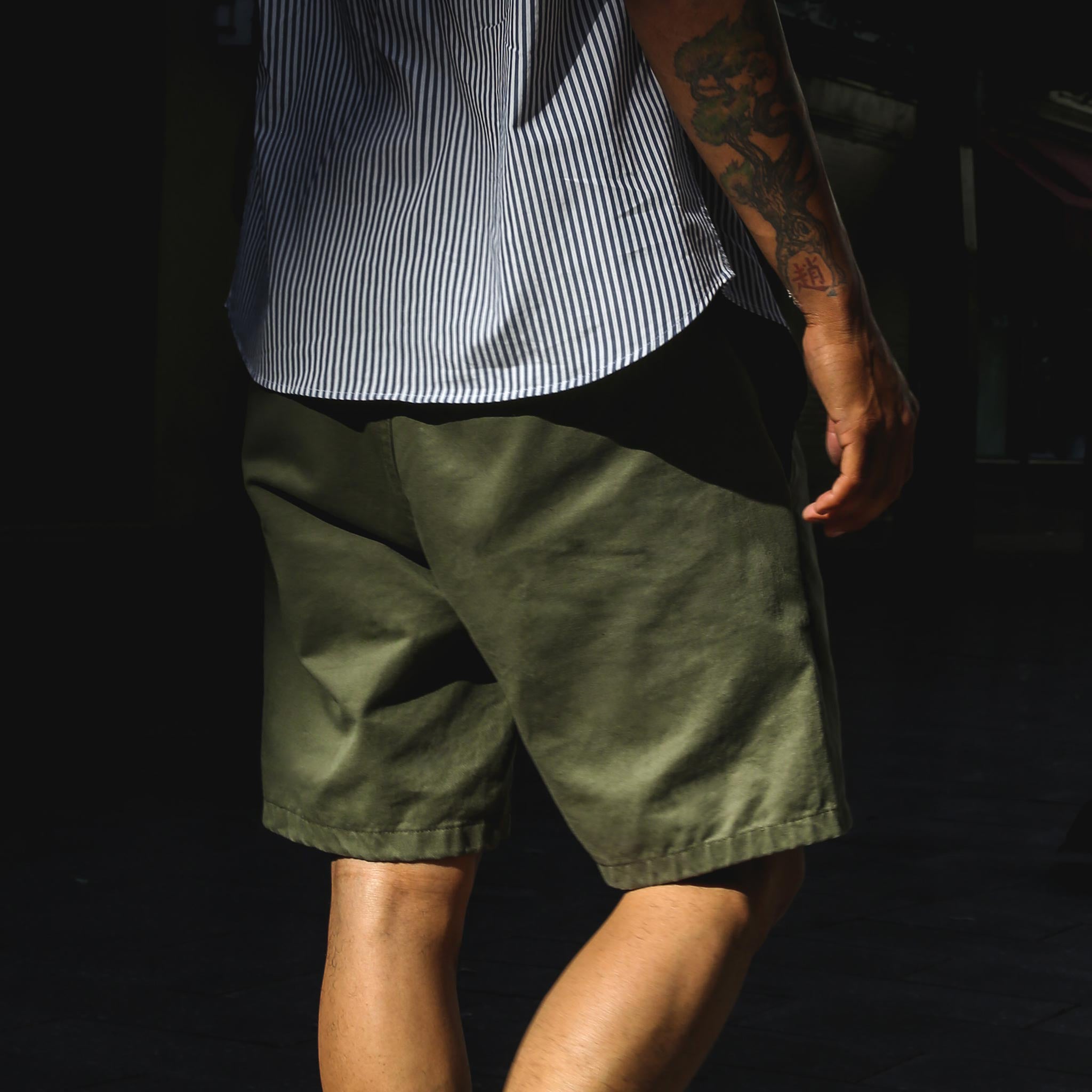 The Travel Short in Army: Alternate Image 3, Shorts by Taylor Stitch
